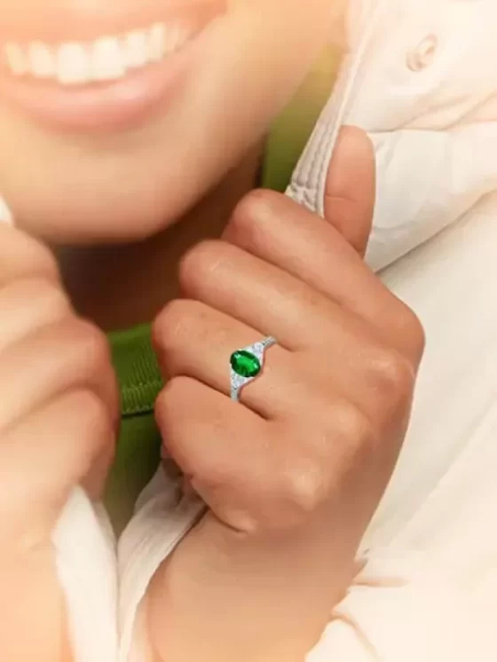 Beautiful Emerald Engagement Rings for Your Big Day